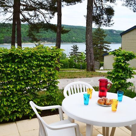 Vvf Jura Lac De Vouglans Maisod Ngoại thất bức ảnh